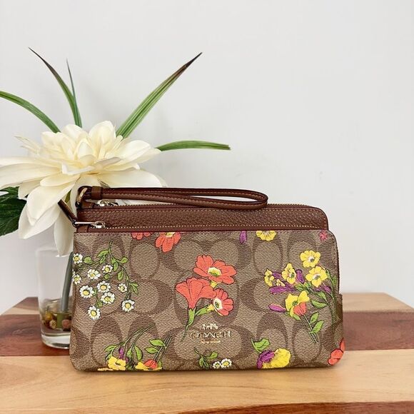 NWT Coach Double Zip Wallet In Signature Canvas With Floral Print - Picture 1 of 8